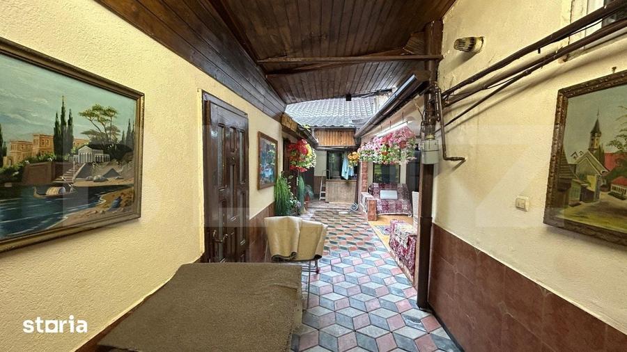 Casă cu 4 camere cu Teren 300 Mp în Central