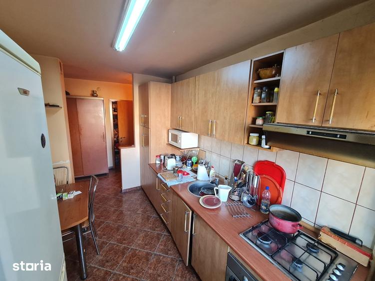 Apartament cu 4 camere în Micălaca