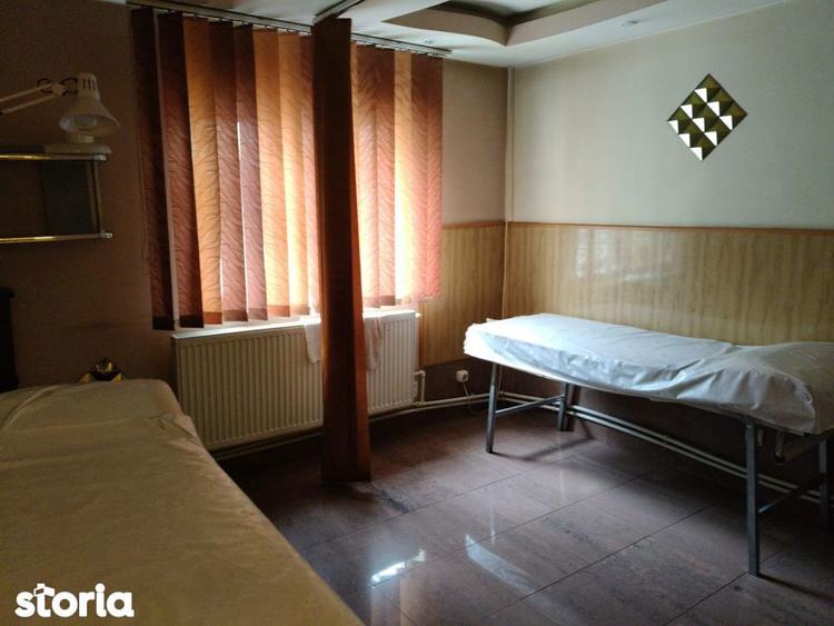 Spațiu comercial, de 48 mp, în Central