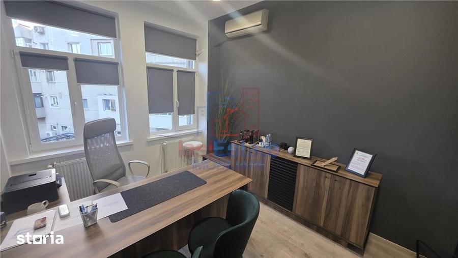 Spațiu comercial, de 13 mp, în Central
