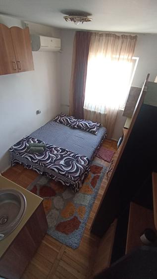 Garsonieră decomandată în Complex Studențesc