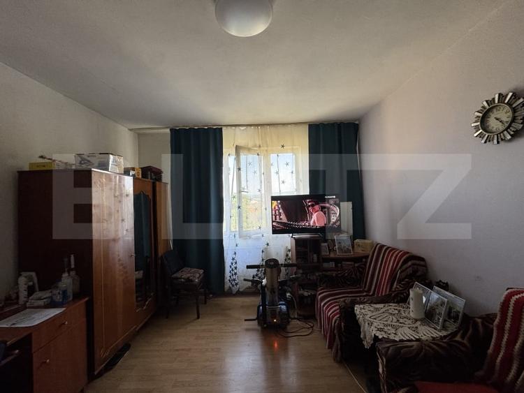 Apartament cu 2 camere, decomandat în Simeria - 2