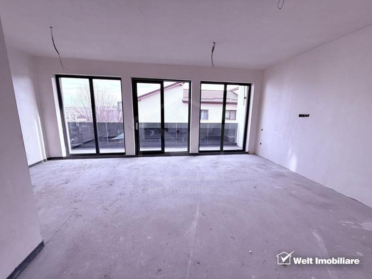 Duplex cu 5 camere cu Canalizare în Florești