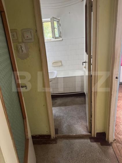 Apartament cu 2 camere semidecomandat în Mihai Eminescu
