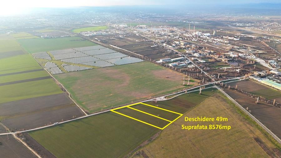 Teren agricol extravilan de 8576 mp, în Est