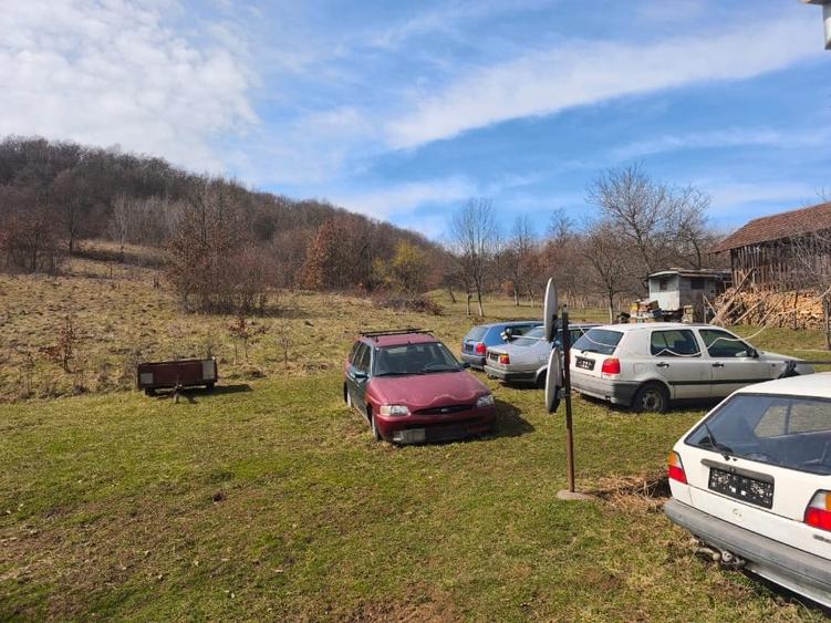 Casă cu 2 camere cu Canalizare în Toc