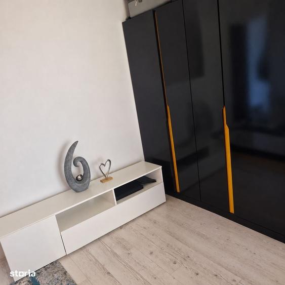 Garsonieră decomandată în Central