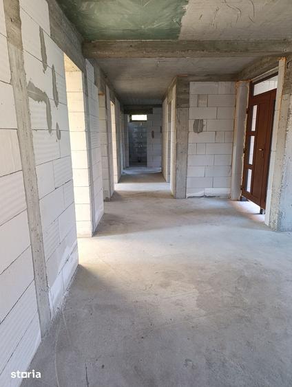 Casă cu 5 camere cu Teren 4200 Mp în Sâncraiu