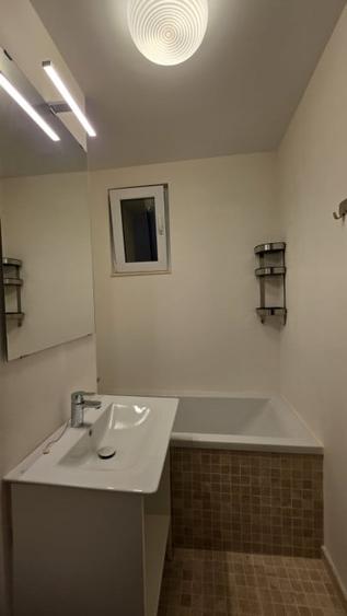 Apartament cu 2 camere decomandat în Baba Novac