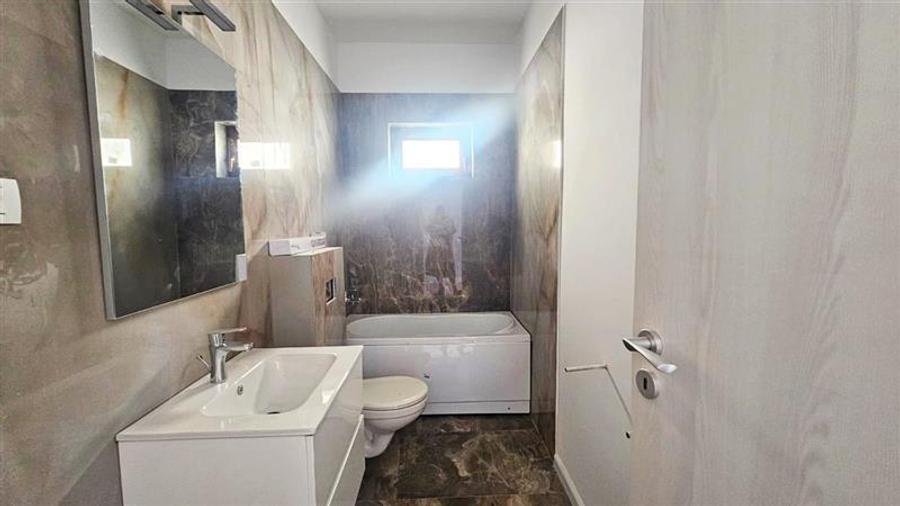 Duplex cu 3 camere cu Teren 260 Mp în Sânandrei