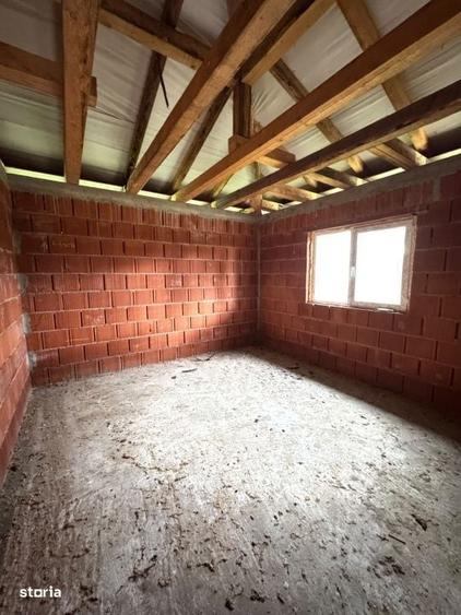 Casă cu 3 camere cu Teren 564 Mp în Săcălășeni