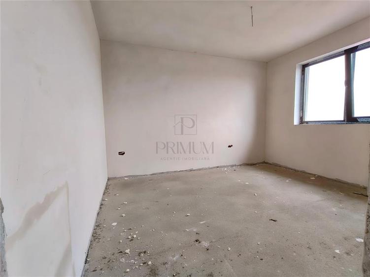Duplex cu 4 camere cu Canalizare în Moșnița Veche