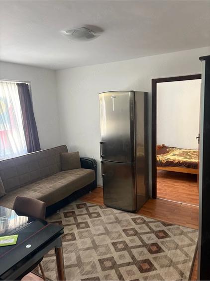 Apartament cu 2 camere nedecomandat în 9 Mai