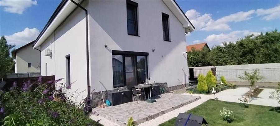 Duplex cu 3 camere cu Teren 300 Mp în Exterior Vest