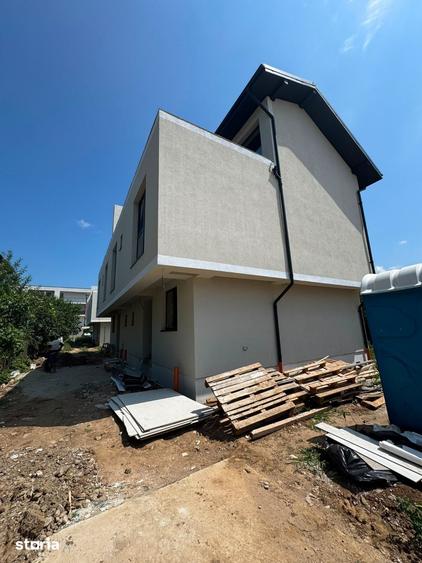 Casă cu 5 camere cu Teren 190 Mp în Central