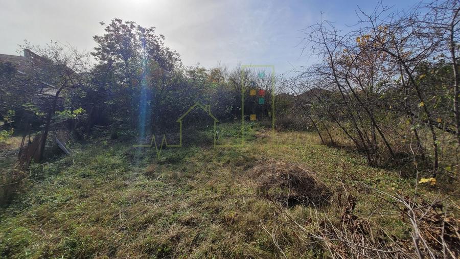 Teren Construcții intravilan de 1842 mp, în Girocului