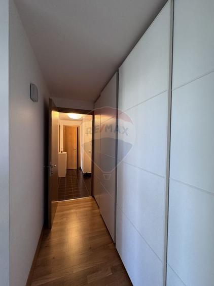 Apartament cu 2 camere decomandat, mobilat în Splaiul Unirii