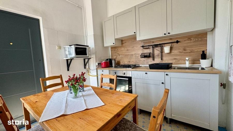Apartament cu 4 camere decomandat în Ultracentral
