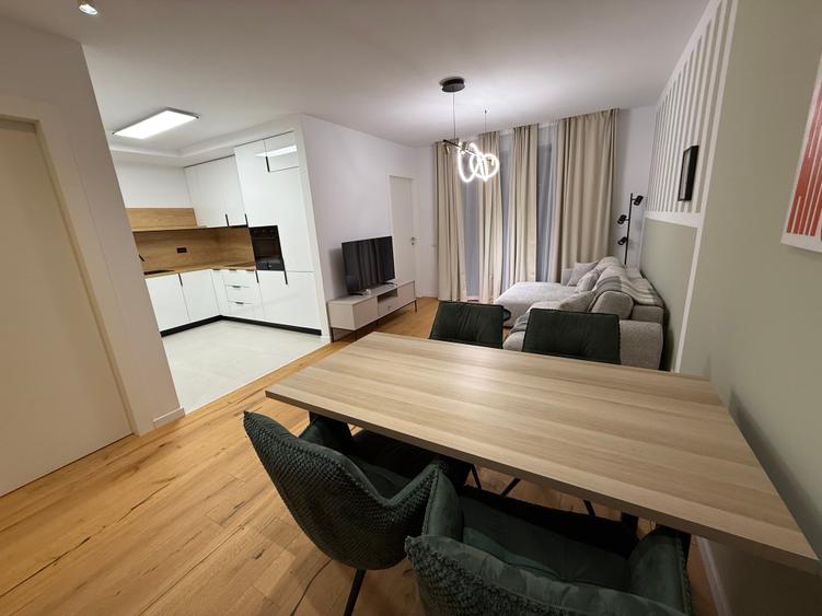 Apartament cu 2 camere semidecomandat în Aviației