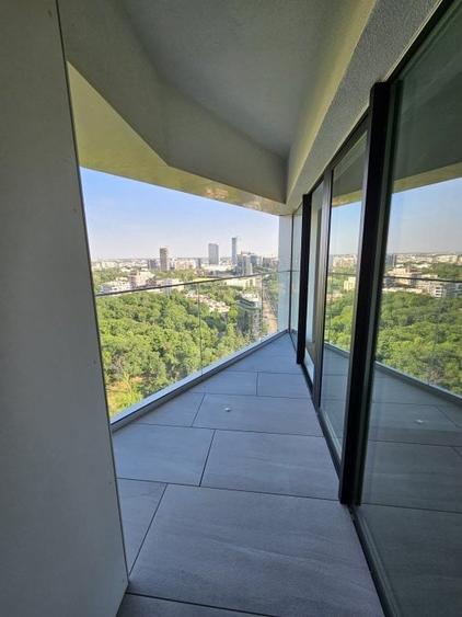 Apartament cu 3 camere semidecomandat în Floreasca