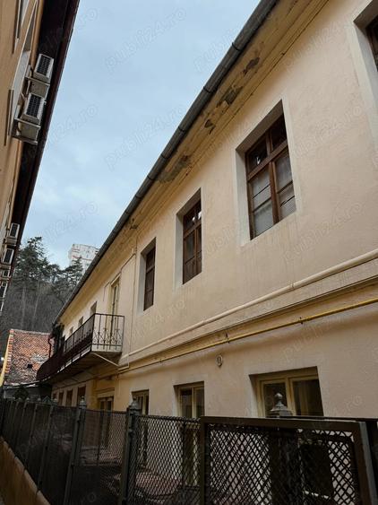 Apartament cu 2 camere semidecomandat în Centrul Istoric