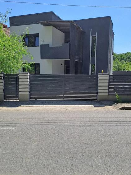 Casă cu Teren 500 Mp în Găvana