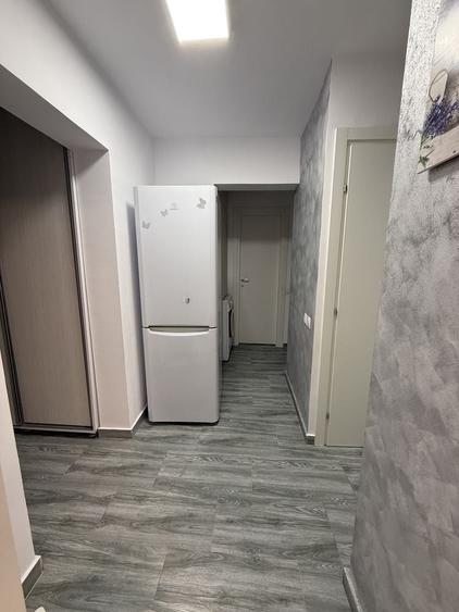 Apartament cu 2 camere decomandat în Micro 5