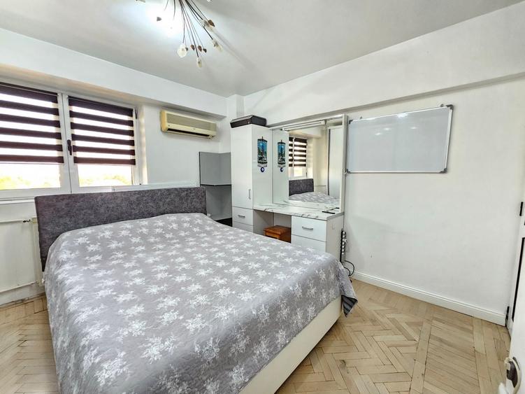 Apartament cu 3 camere decomandat, mobilat în Panduri