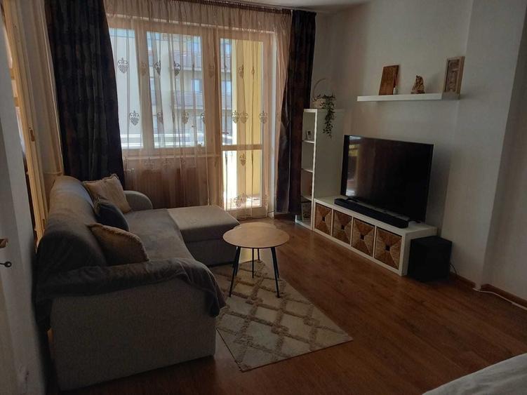 Garsonieră decomandată în Tudor