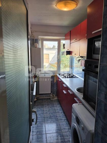 Apartament cu 2 camere semidecomandat, mobilat în Tomis Nord