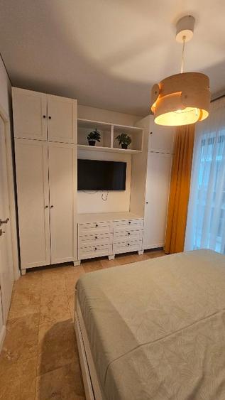 Apartament cu 2 camere decomandat, mobilat în Central