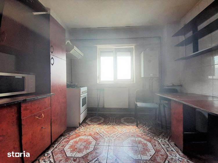 Apartament cu 3 camere decomandat în Militari