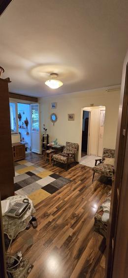 Apartament cu 2 camere semidecomandat în Pajura