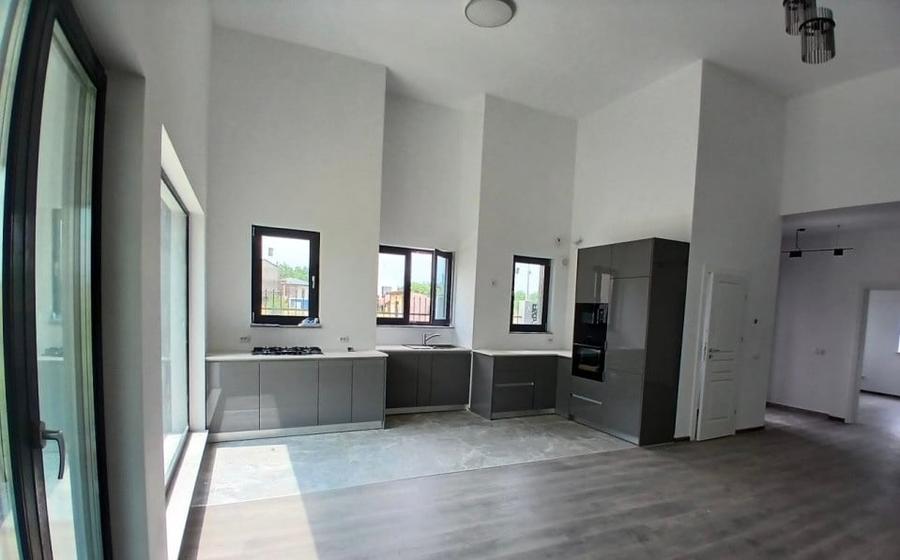 Casă individuală cu 4 camere cu Teren 787 Mp în Corbeanca