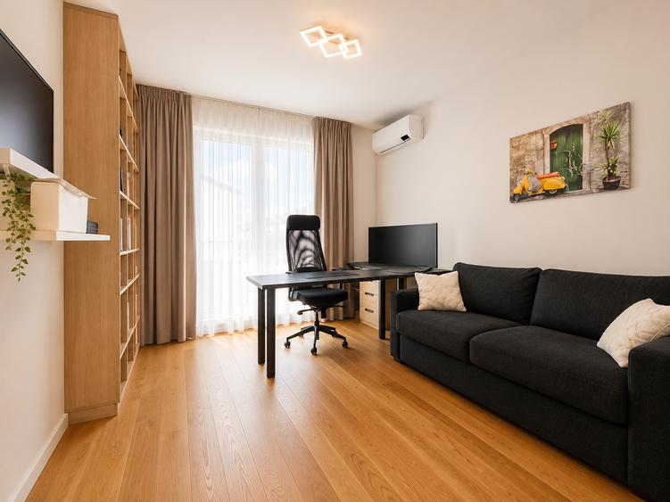 Duplex cu 5 camere cu Canalizare în Central