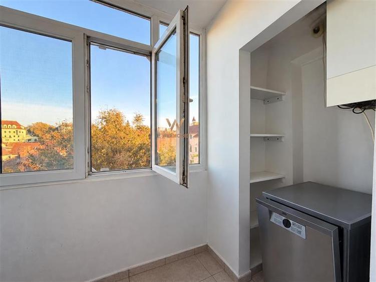 Apartament cu 2 camere decomandat în Ștrand