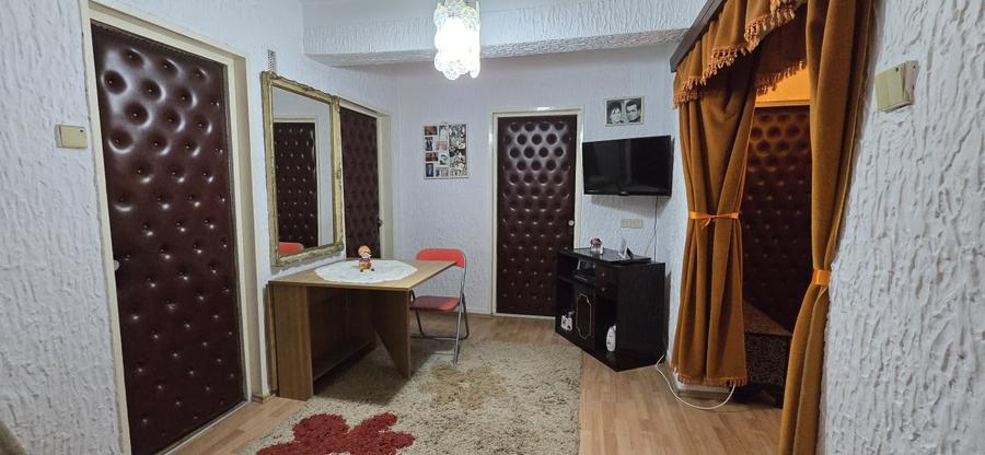 Apartament cu 4 camere decomandat, mobilat în Baraolt