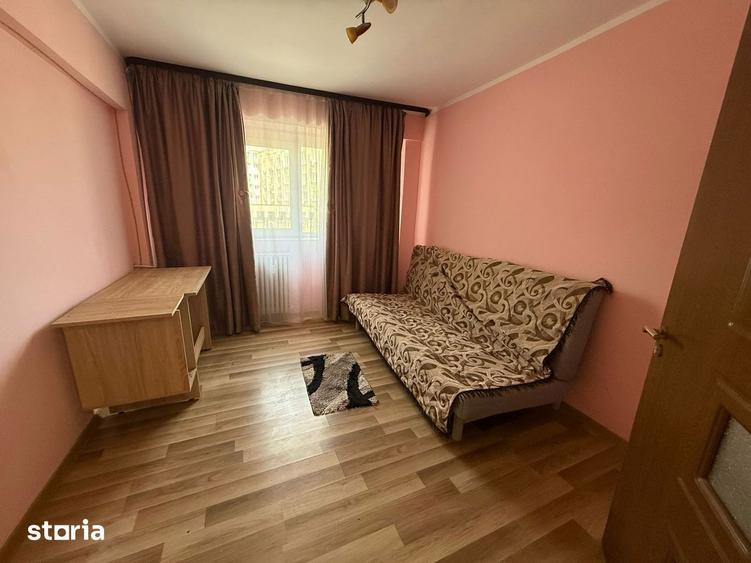 Apartament cu 3 camere decomandat în Central