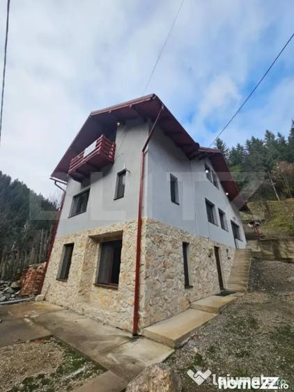 Casă cu 6 camere cu Teren 1565 Mp în Popești