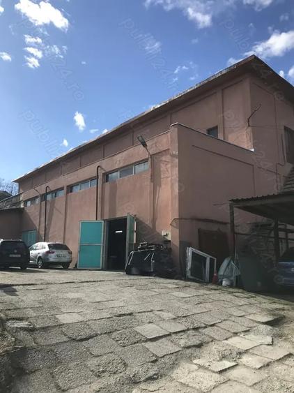 Spațiu comercial, de 600 mp, în Central