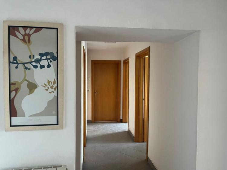 Apartament cu 3 camere decomandat, mobilat în Unirii