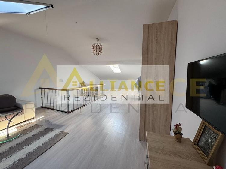 Duplex cu 3 camere decomandat cu Canalizare în Splaiul Unirii