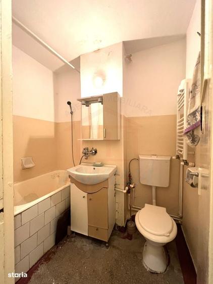 Apartament cu 2 camere semidecomandat în Sârbi