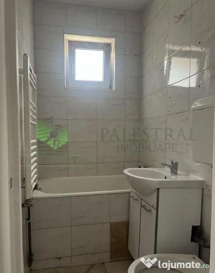 Apartament cu 2 camere semidecomandat, mobilat în Centrul Civic