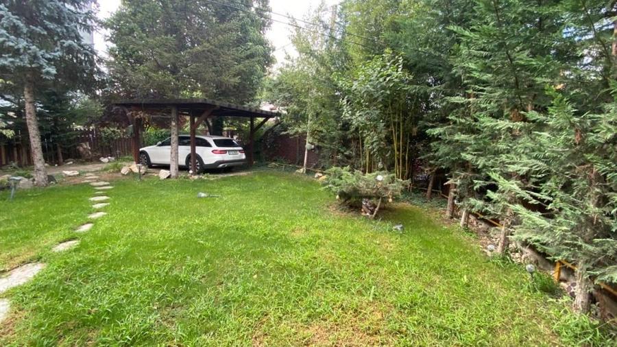 Casă individuală cu 4 camere cu Canalizare în Pipera