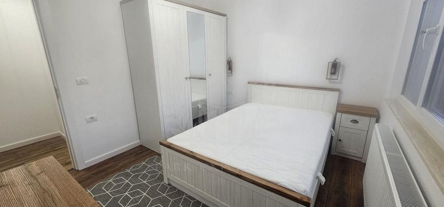 Apartament cu 4 camere decomandat, mobilat în Baraolt