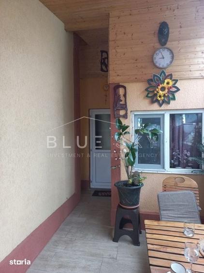 Casă cu 8 camere cu Teren 330 Mp în Eforie