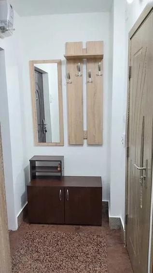 Garsonieră decomandată în Micălaca
