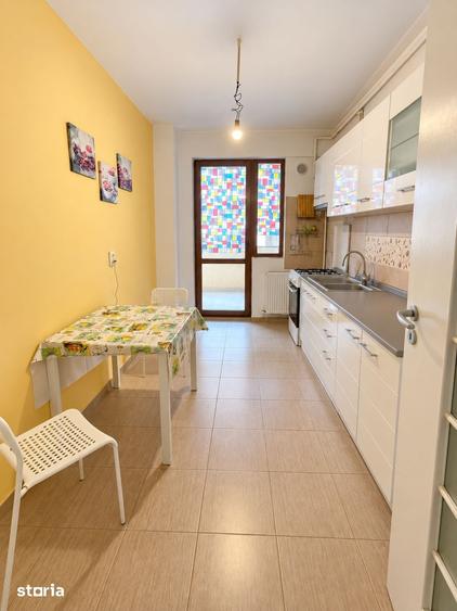 Apartament cu 3 camere decomandat în Central