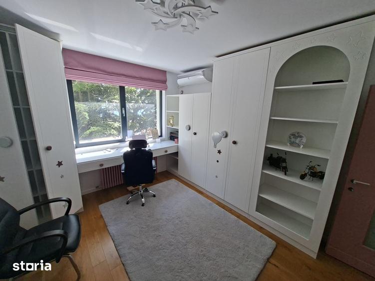 Apartament cu 3 camere decomandat în Ultracentral